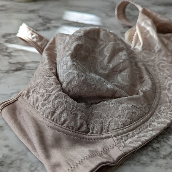 Playtex Wire Free Bra size 44D - Picture 2 of 5